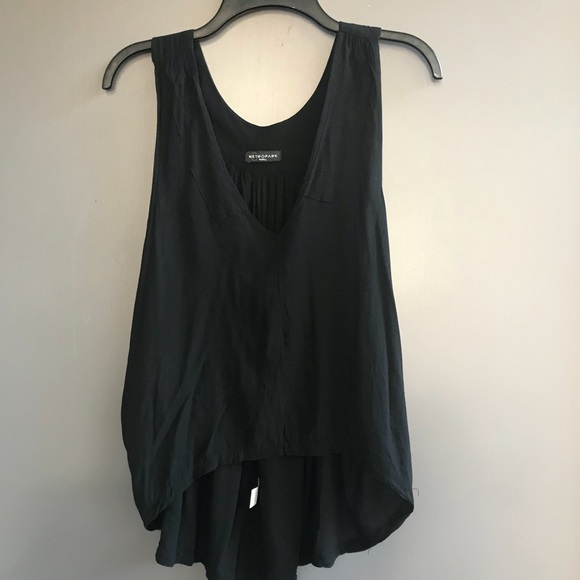 ⚠️⬇️Metropark asymmetrical deep v tank - Picture 3 of 6